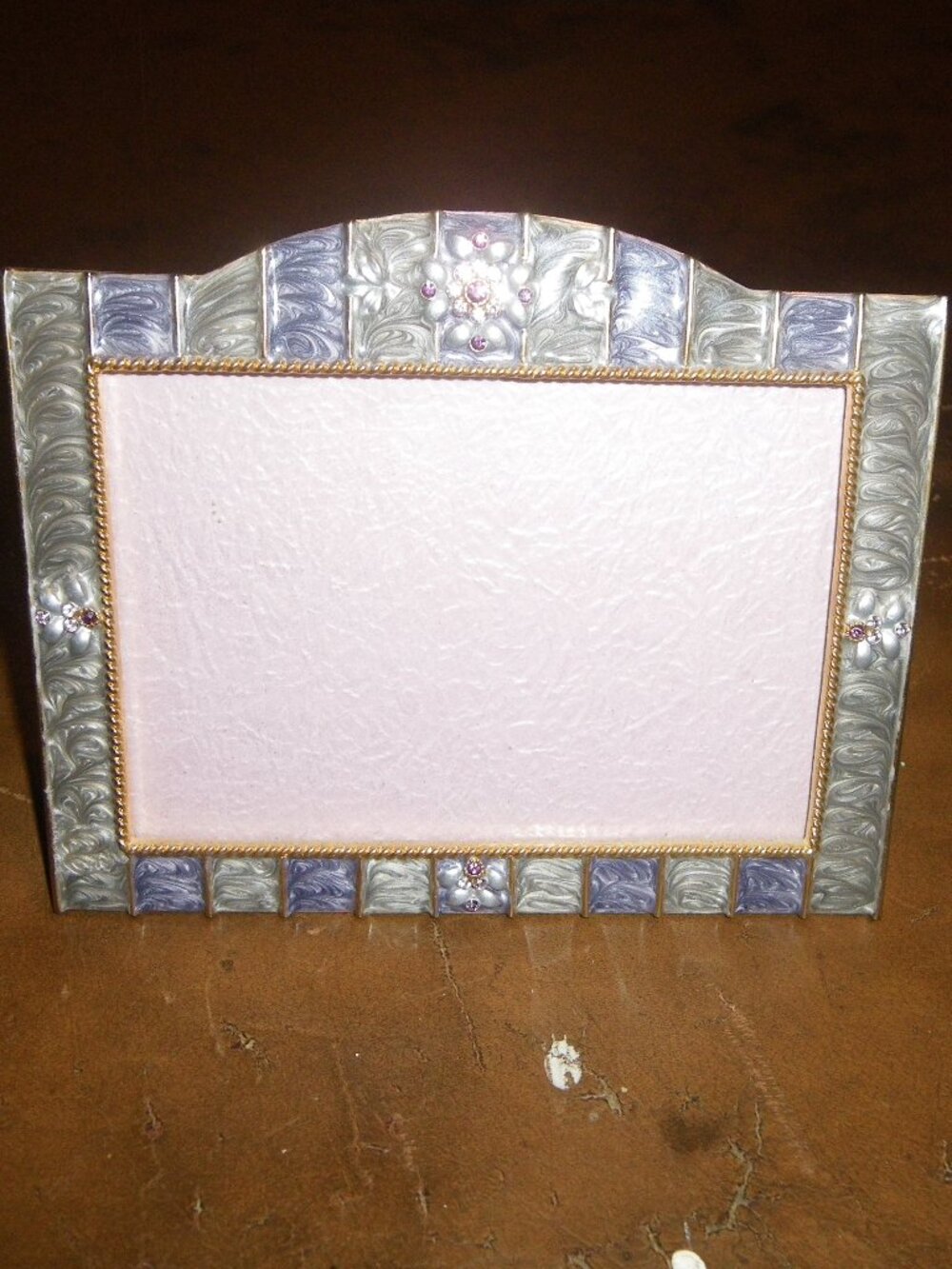 Vintage Ornate Iridized Glass & Metal Frame For 3 1/2” x 5” Photograph